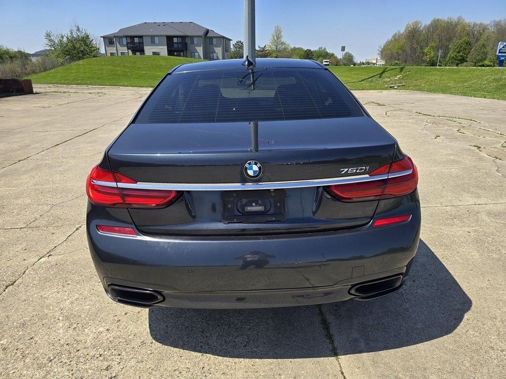 BMW 7 Series 750i Sedan 2017