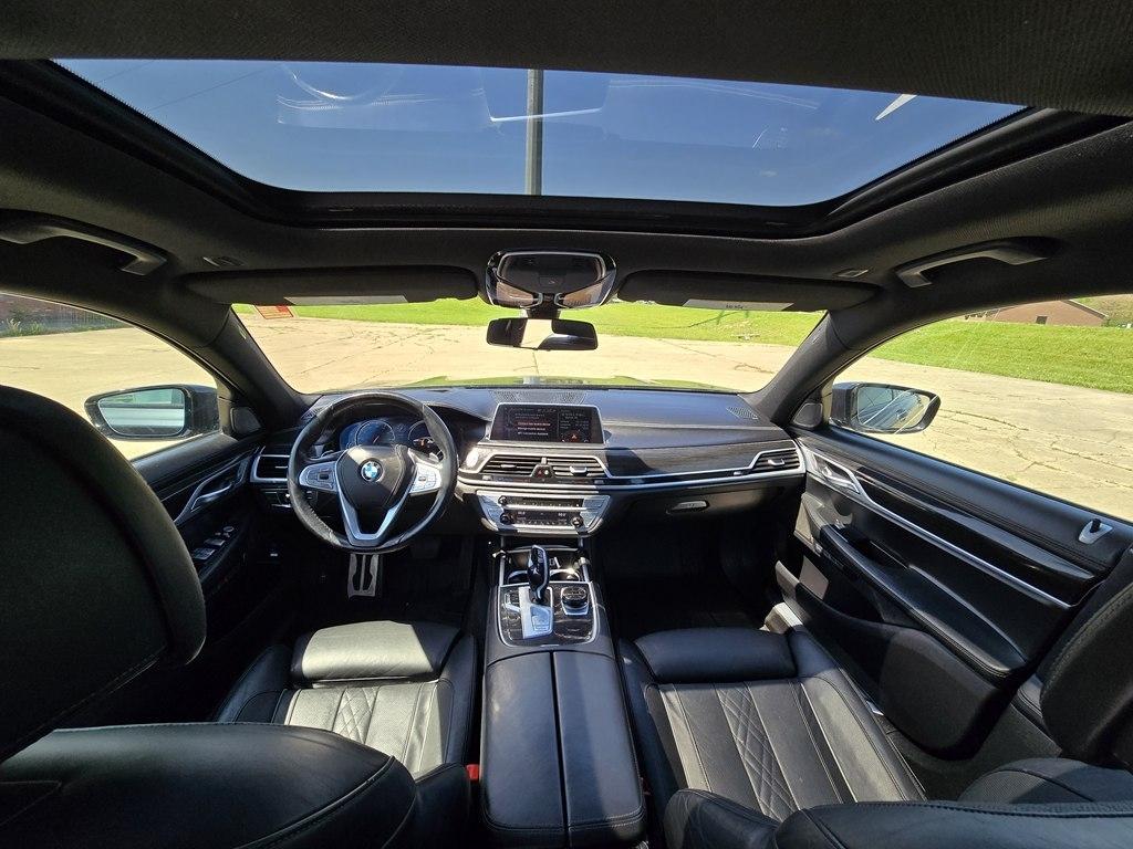 BMW 7 Series 750i Sedan 2017