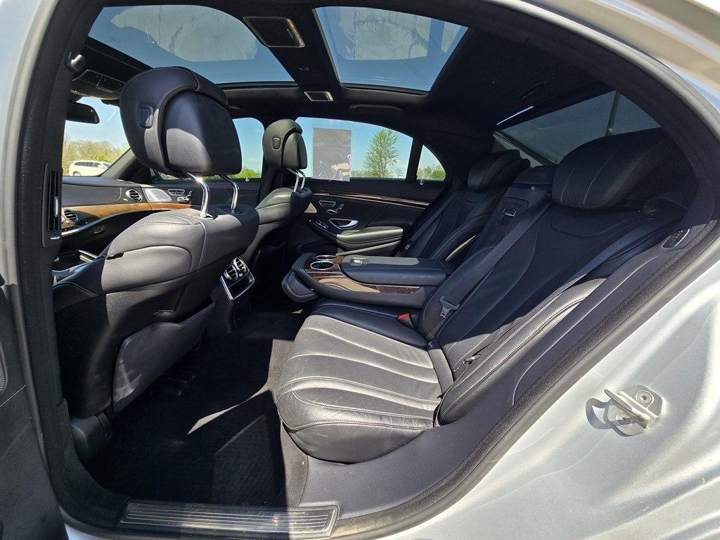 Mercedes-Benz S-Class 4dr Sdn S 550 RWD 2015