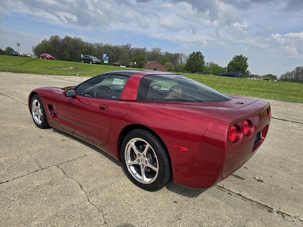 Chevrolet Corvette 2dr Cpe 2004