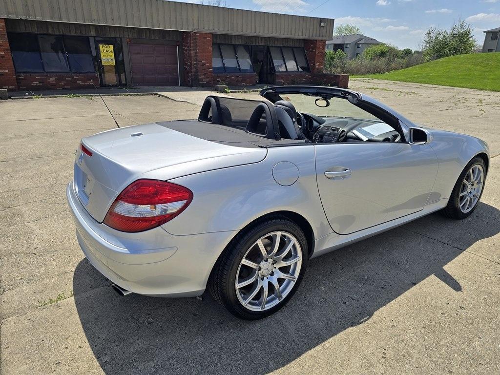 Mercedes-Benz SLK-Class Roadster 3.5L 2006