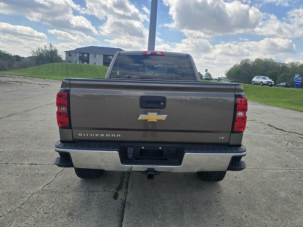 Chevrolet Silverado 1500 4WD Crew Cab 143.5" LT w/2LT 2015