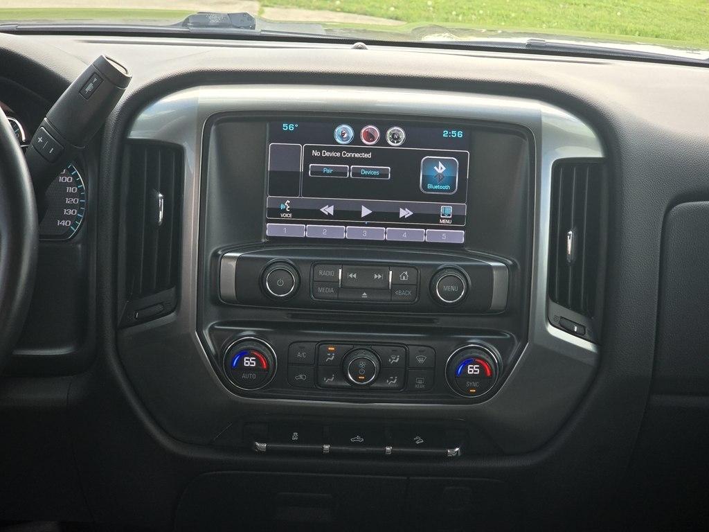 Chevrolet Silverado 1500 4WD Crew Cab 143.5" LT w/2LT 2015
