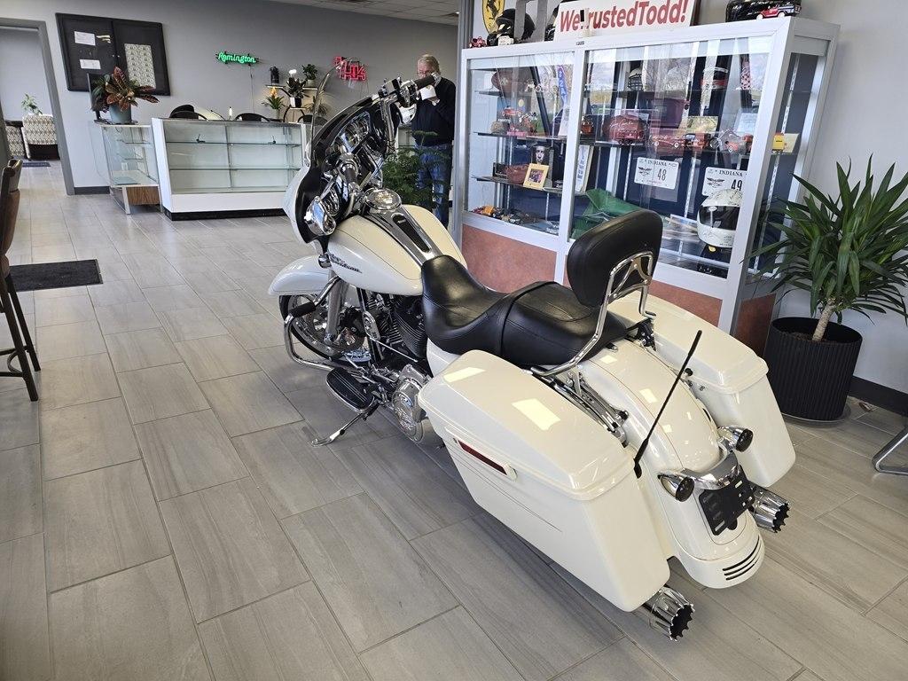 Harley-Davidson Street Glide  2014