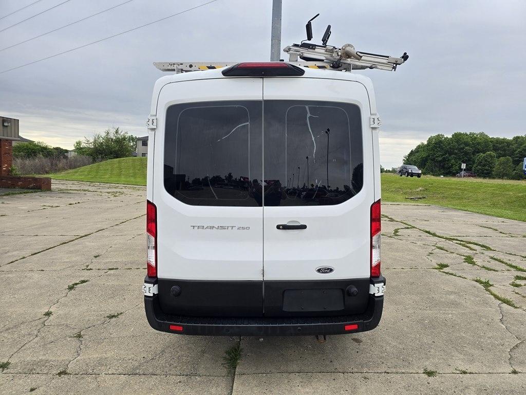 Ford Transit Van T-250 148" Med Rf 9000 GVWR Sliding RH Dr 2019