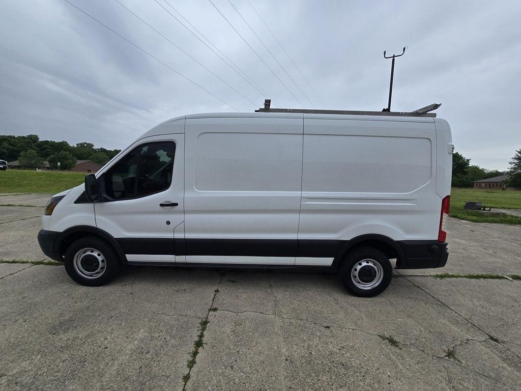 Ford Transit Van T-250 148" Med Rf 9000 GVWR Sliding RH Dr 2019