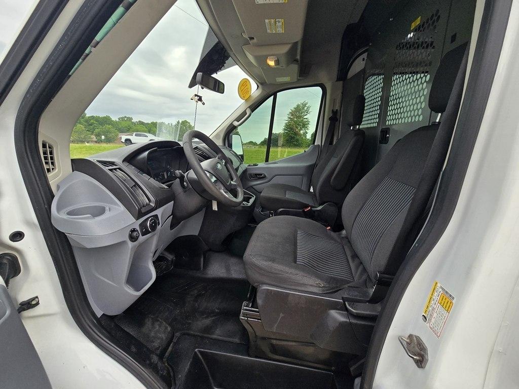 Ford Transit Van T-250 148" Med Rf 9000 GVWR Sliding RH Dr 2019