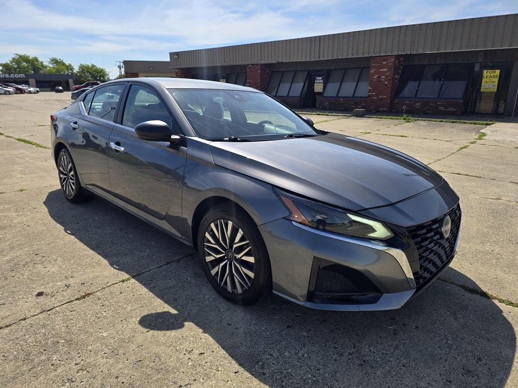 Nissan Altima 2.5 SV Sedan 2024