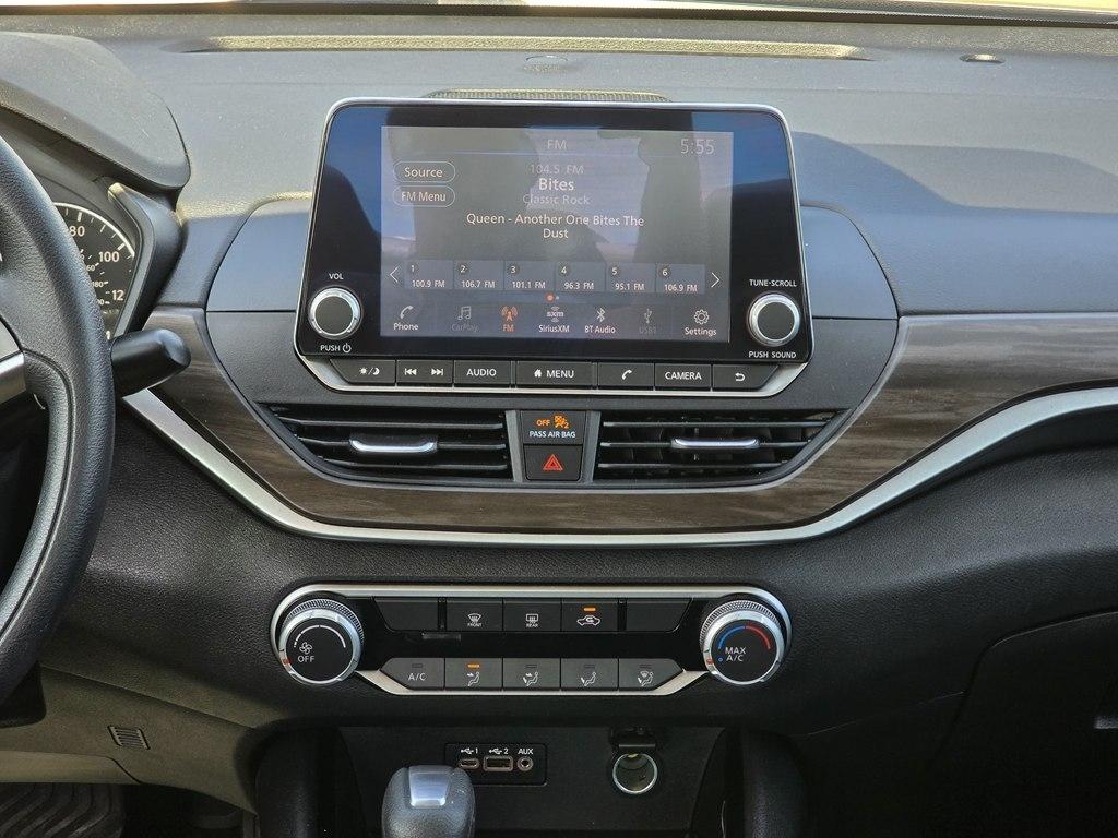 Nissan Altima 2.5 SV Sedan 2024