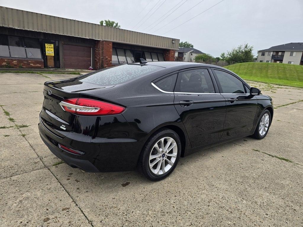 Ford Fusion SE FWD 2020