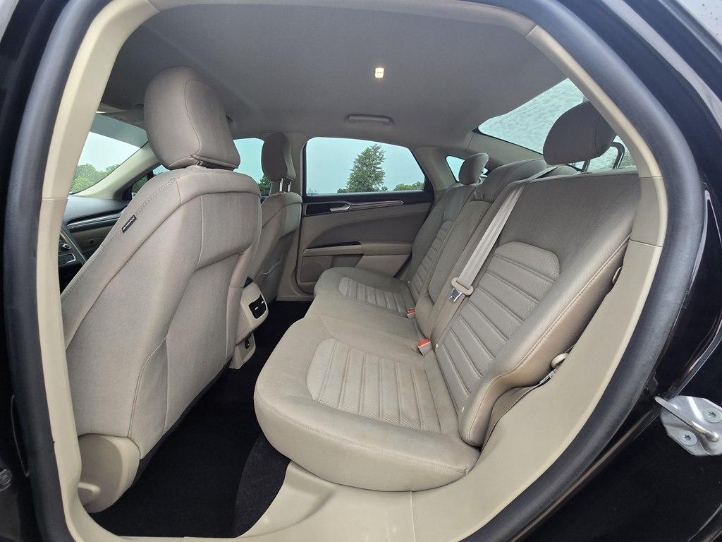 Ford Fusion SE FWD 2020