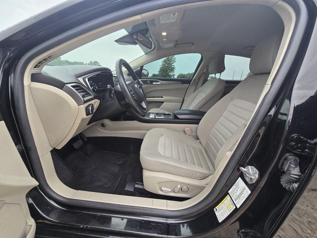 Ford Fusion SE FWD 2020