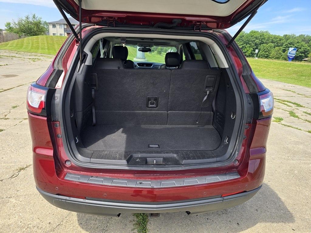 Chevrolet Traverse AWD 4dr LT w/2LT 2015