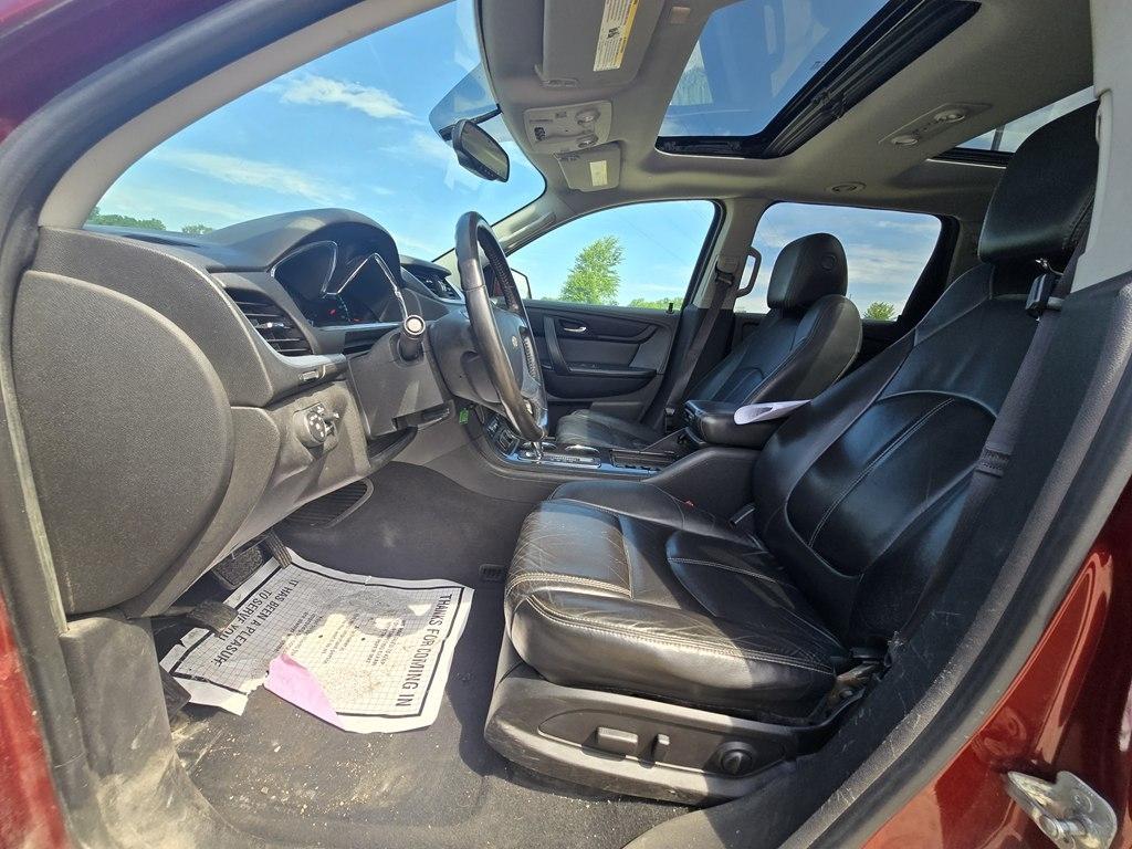 Chevrolet Traverse AWD 4dr LT w/2LT 2015