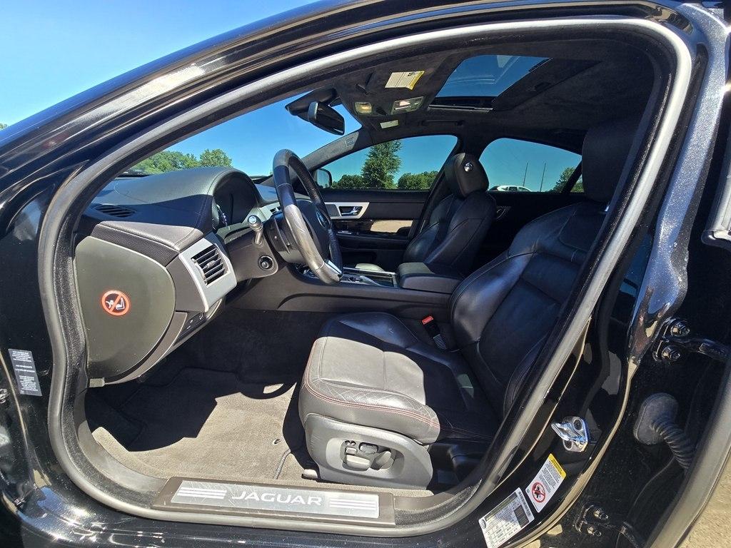Jaguar XF 4dr Sdn V6 Sport AWD 2015