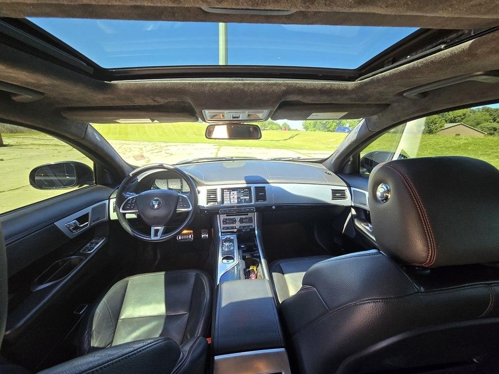 Jaguar XF 4dr Sdn V6 Sport AWD 2015