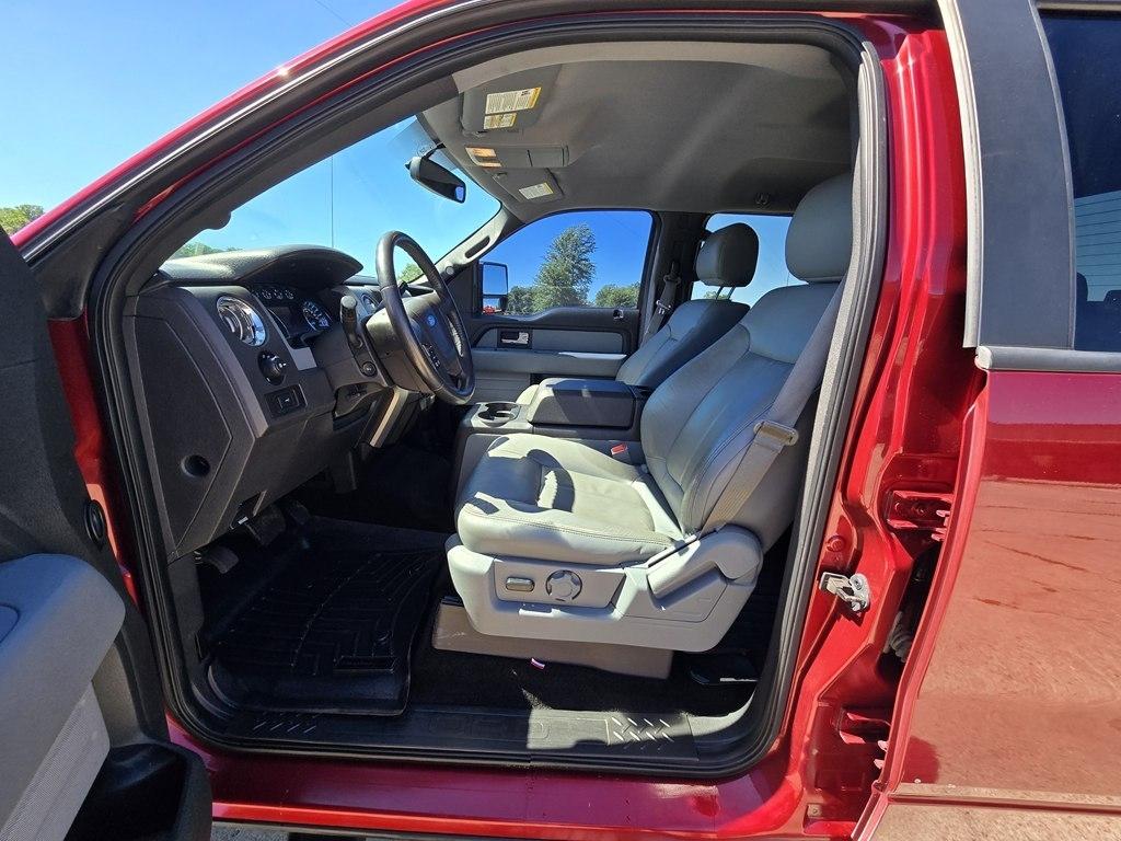 Ford F-150 4WD SuperCrew 145" Platinum 2014