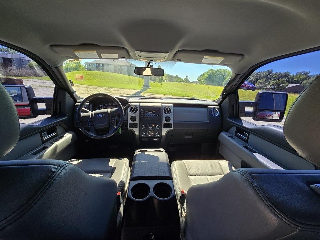 Ford F-150 4WD SuperCrew 145" Platinum 2014