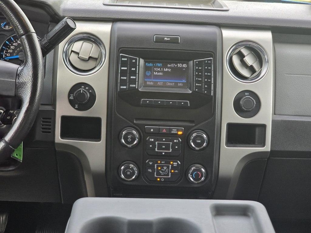 Ford F-150 4WD SuperCrew 145" Platinum 2013