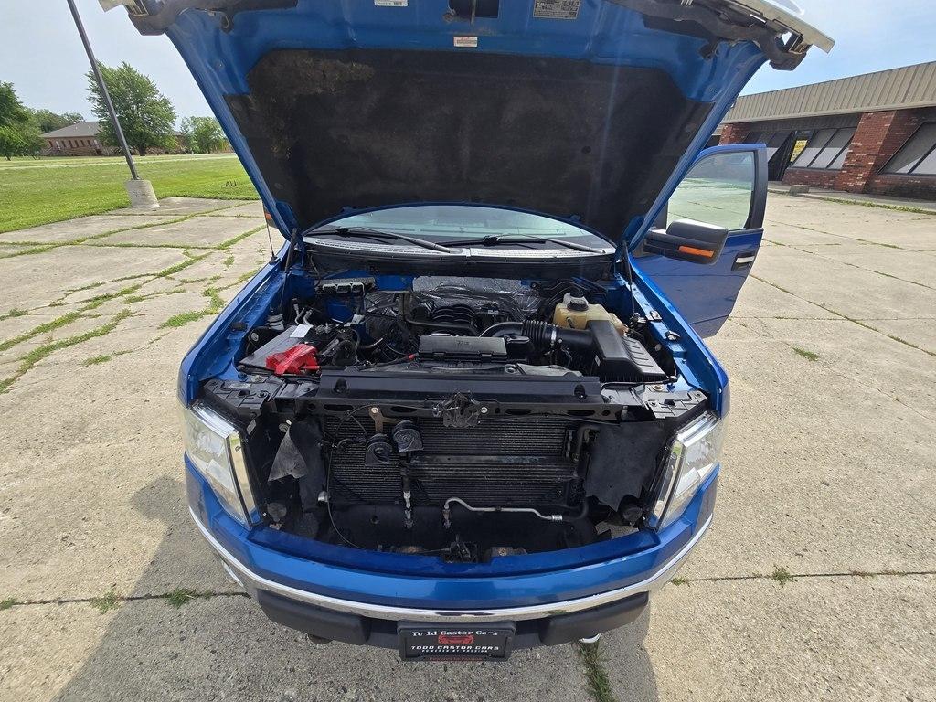 Ford F-150 4WD SuperCrew 145" Platinum 2013