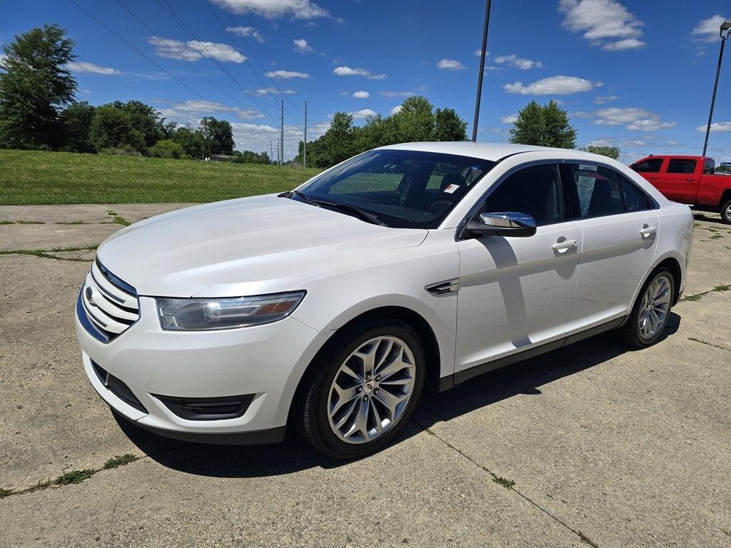 Ford Taurus 4dr Sdn Limited FWD 2014