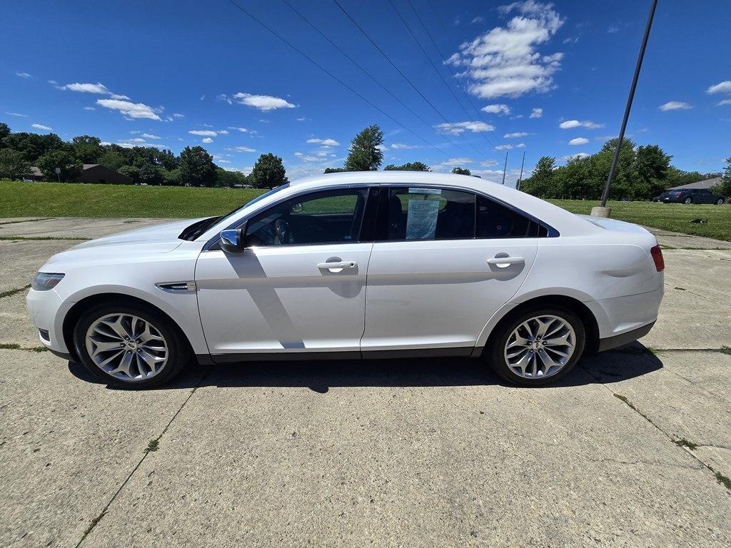 Ford Taurus 4dr Sdn Limited FWD 2014