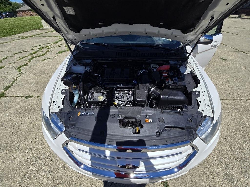 Ford Taurus 4dr Sdn Limited FWD 2014