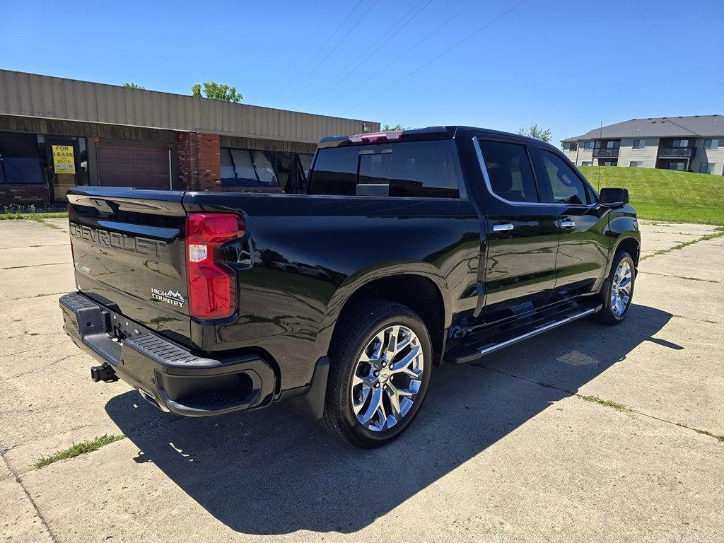 Chevrolet Silverado 1500 4WD Crew Cab 147" High Country 2020