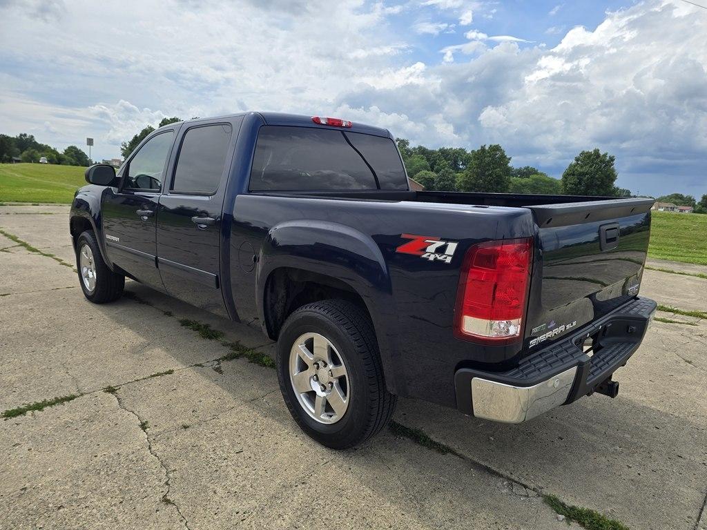 GMC Sierra 1500 4WD Crew Cab 143.5" SLE 2011