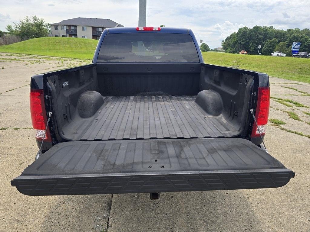 GMC Sierra 1500 4WD Crew Cab 143.5" SLE 2011
