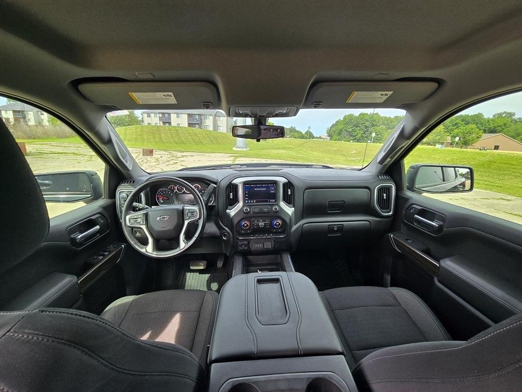 Chevrolet Silverado 1500 4WD Crew Cab 147" RST 2021