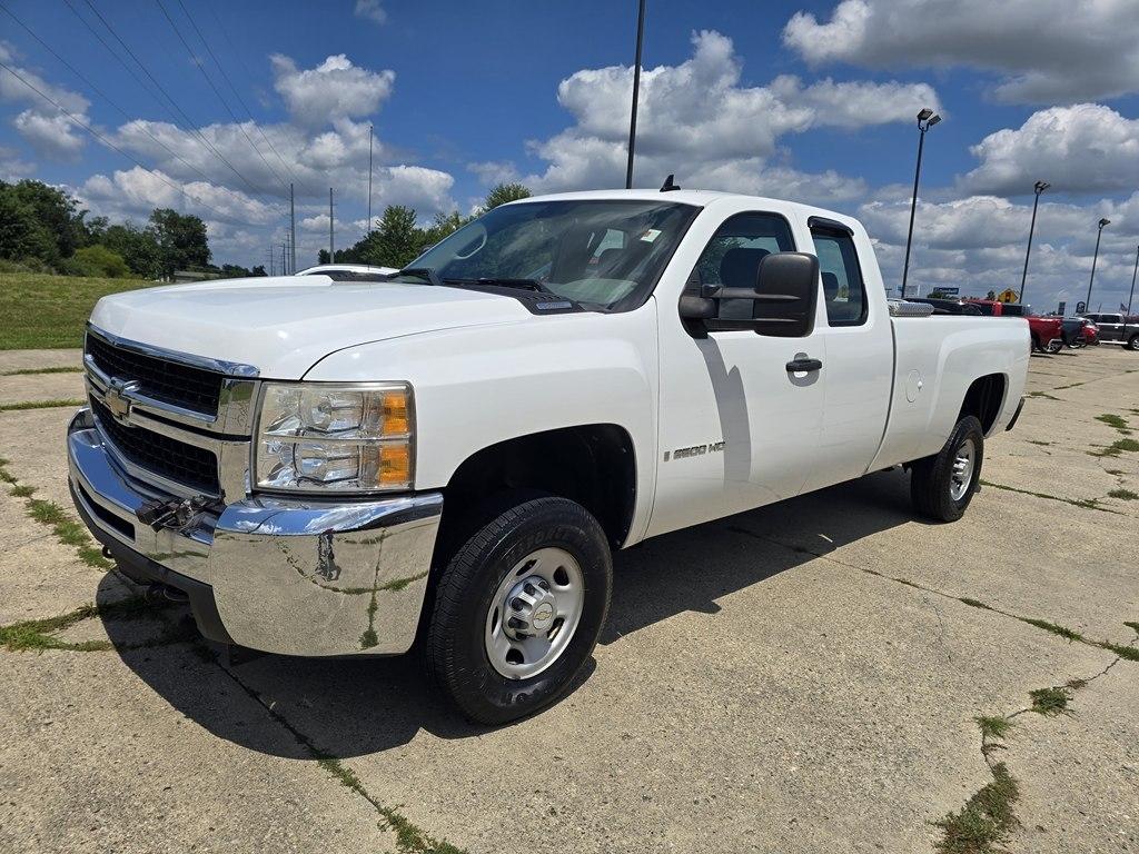 2009 Chevrolet Silverado 2500HD 4WD Ext Cab 157.5" Work Truck