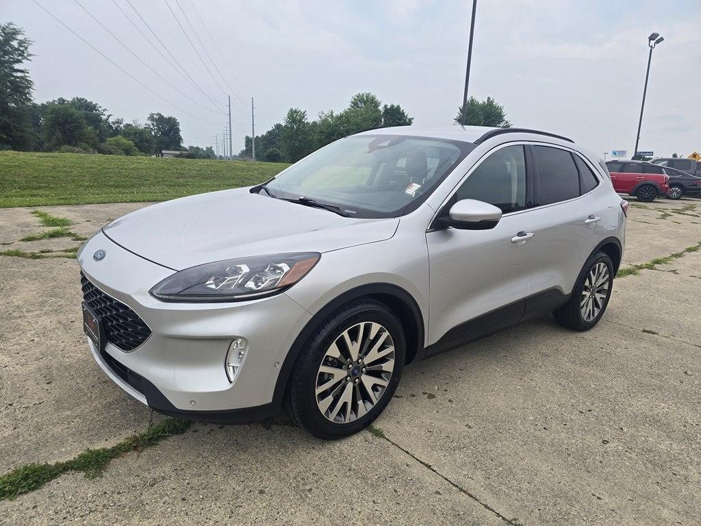 2020 Ford Escape Titanium Hybrid FWD