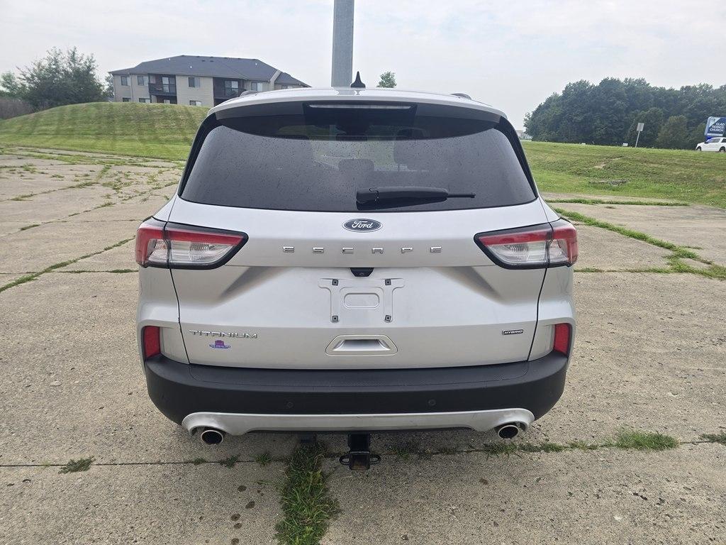 Ford Escape Titanium Hybrid FWD 2020