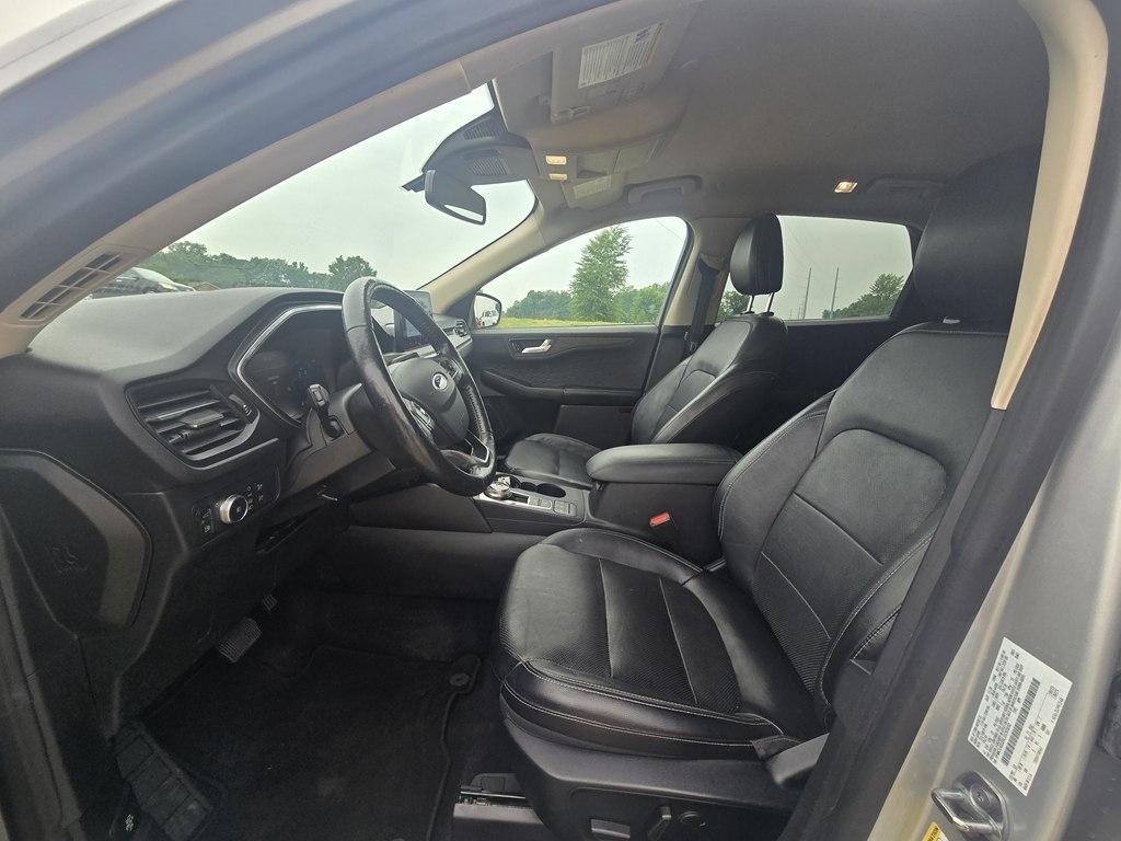 Ford Escape Titanium Hybrid FWD 2020