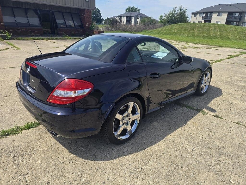 Mercedes-Benz SLK-Class Roadster 3.5L 2005
