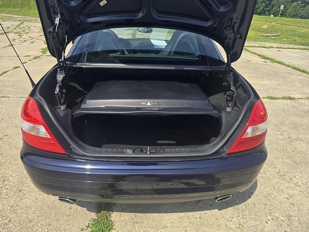 Mercedes-Benz SLK-Class Roadster 3.5L 2005