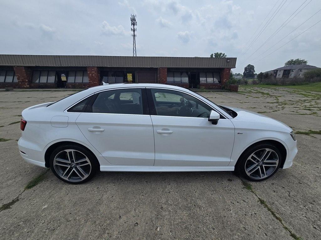 Audi A3 Sedan 2.0 TFSI Tech Premium Plus quattro AWD 2018