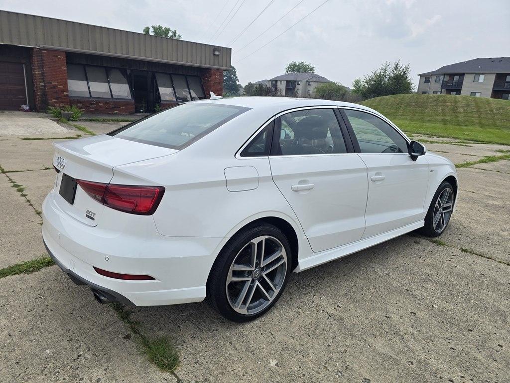 Audi A3 Sedan 2.0 TFSI Tech Premium Plus quattro AWD 2018