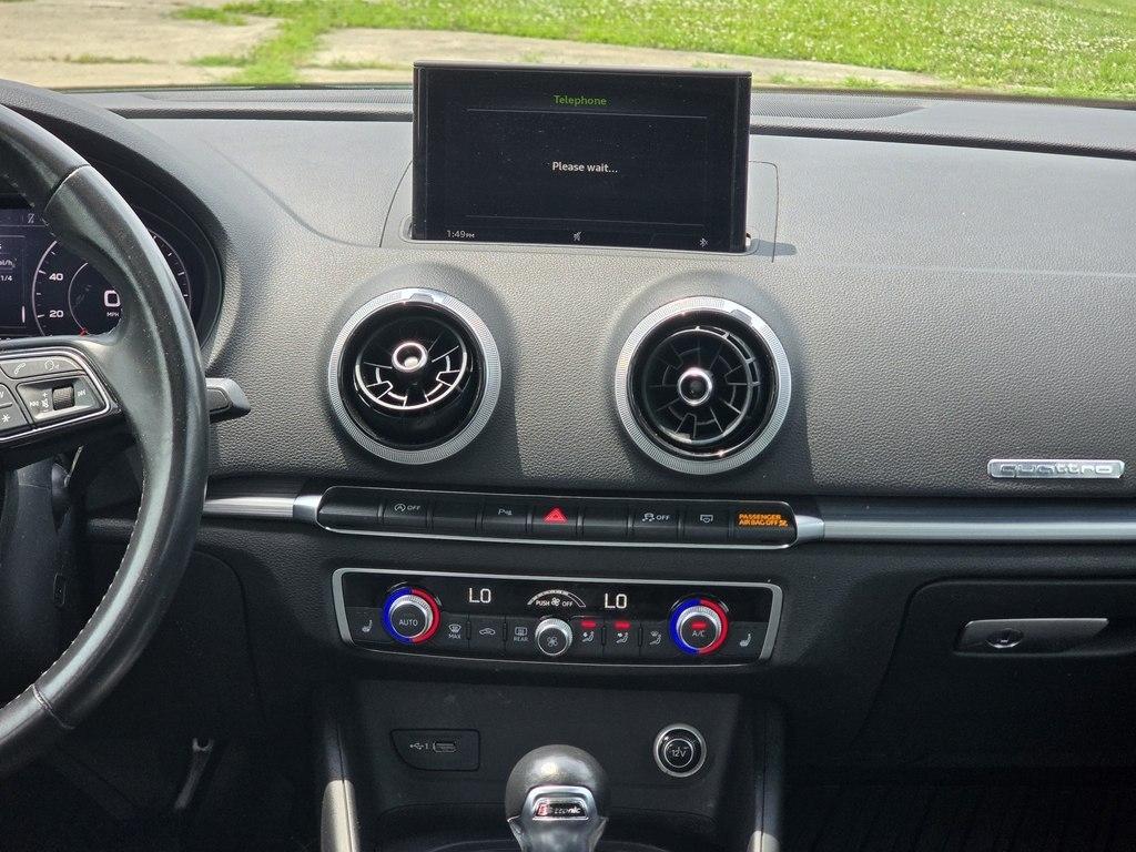 Audi A3 Sedan 2.0 TFSI Tech Premium Plus quattro AWD 2018