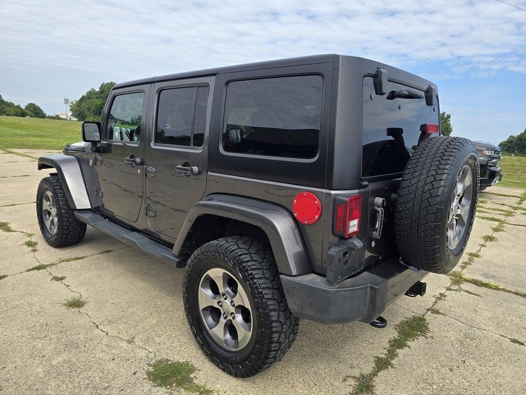 Jeep Wrangler Unlimited 4WD 4dr Sahara 2016