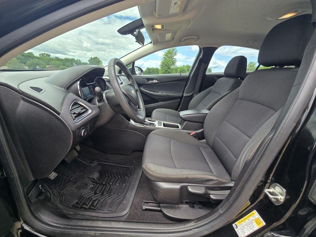 Chevrolet Cruze 4dr Sdn 1.4L LS w/1SB 2017