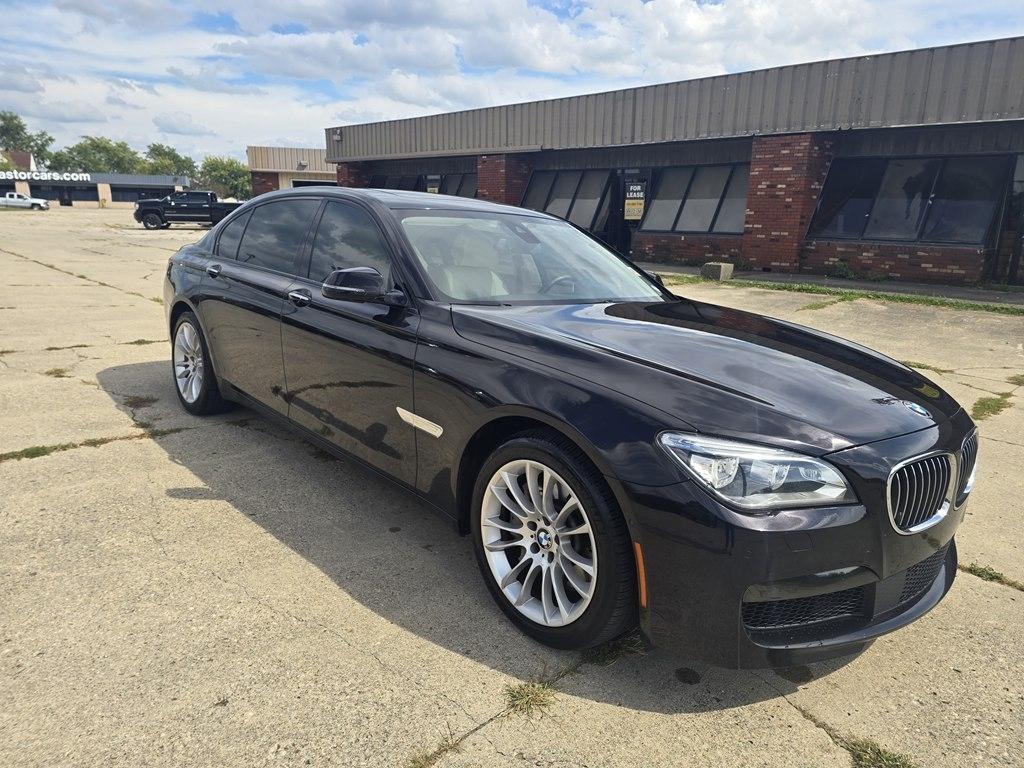 BMW 7 Series 4dr Sdn 750Li xDrive AWD 2015