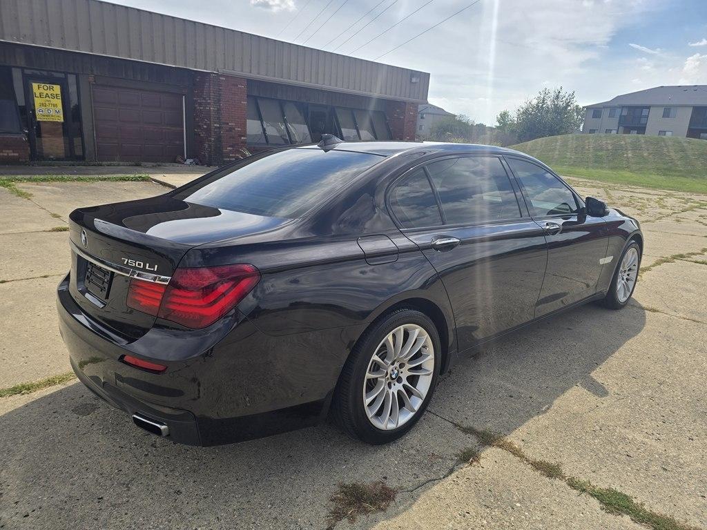 BMW 7 Series 4dr Sdn 750Li xDrive AWD 2015