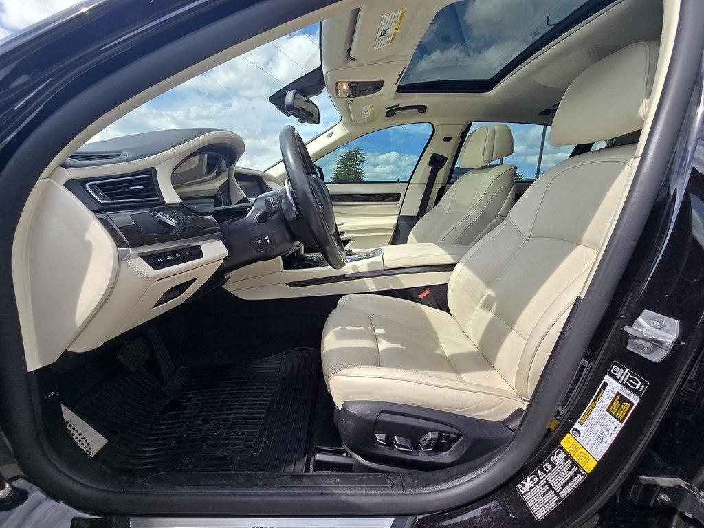 BMW 7 Series 4dr Sdn 750Li xDrive AWD 2015