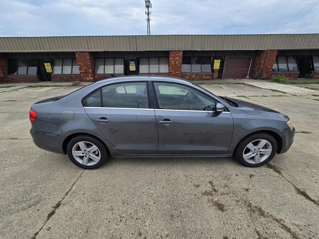 Volkswagen Jetta Sedan 4dr DSG TDI 2014
