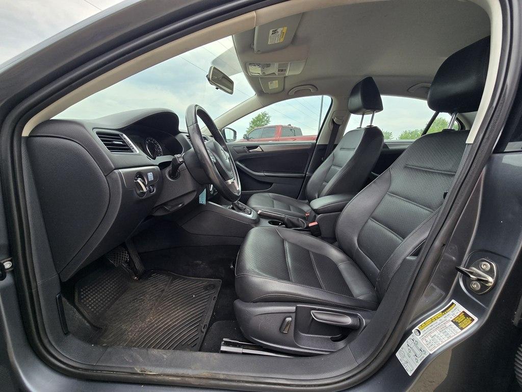 Volkswagen Jetta Sedan 4dr DSG TDI 2014