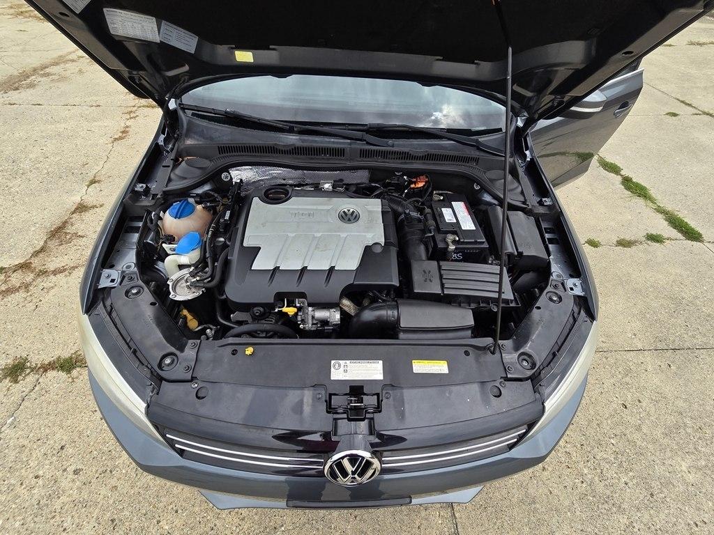 Volkswagen Jetta Sedan 4dr DSG TDI 2014