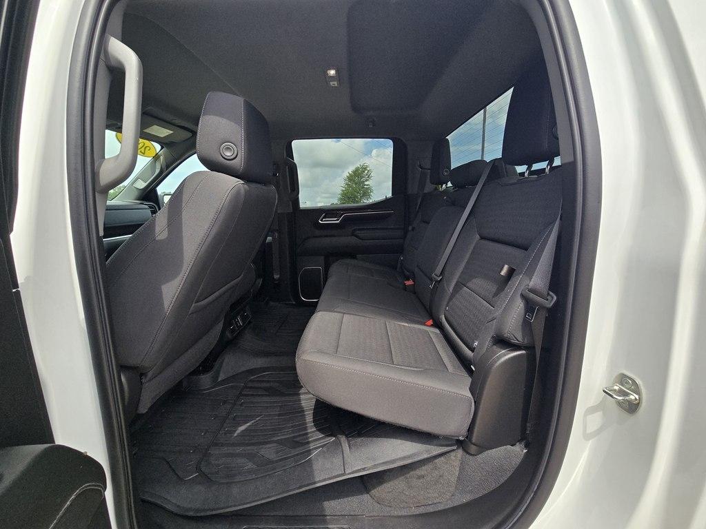 GMC Sierra 1500 4WD Crew Cab 147" Elevation w/3SB 2022