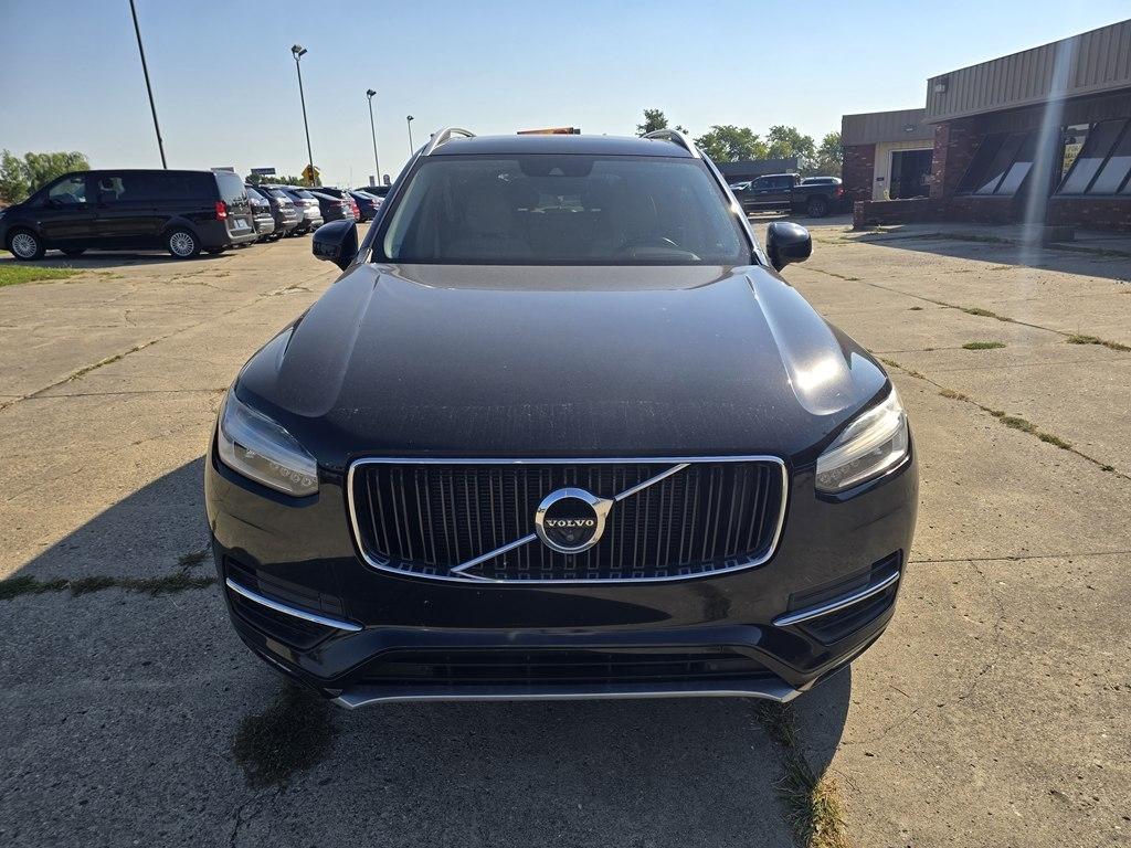 Volvo XC90 T5 AWD 7-Passenger Momentum 2018